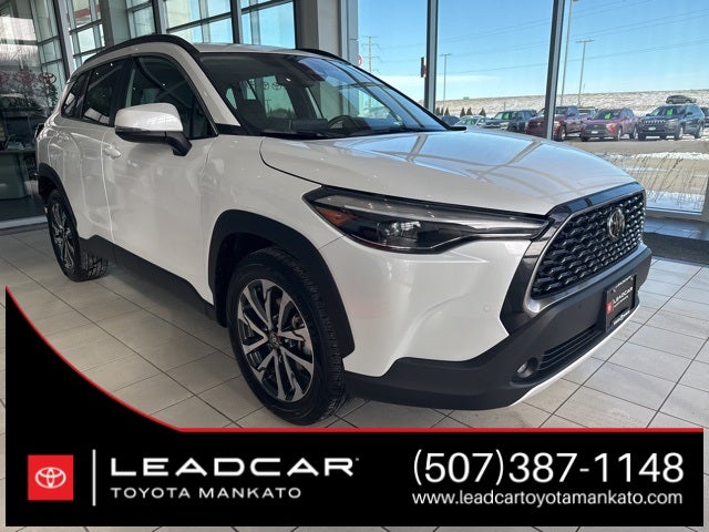 2024 Toyota Corolla Cross XLE