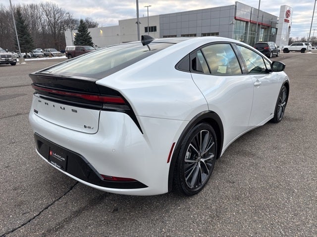 2025 Toyota Prius XLE