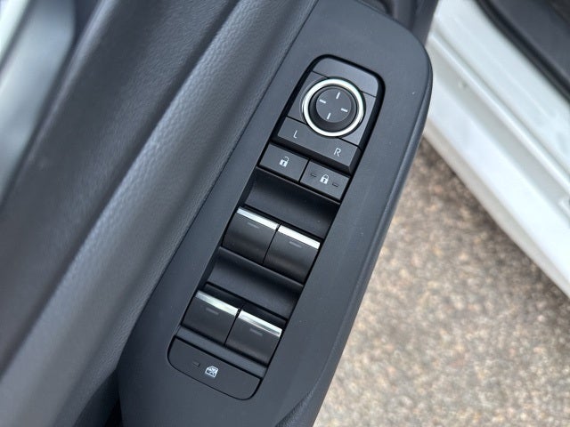 2025 Toyota Prius XLE