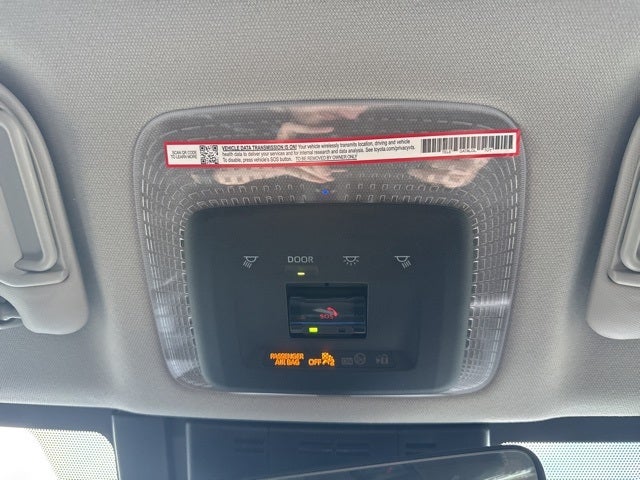 2025 Toyota Prius XLE