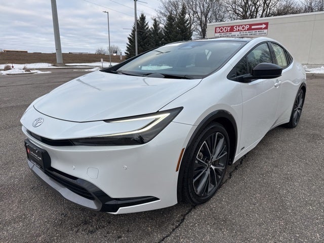 2025 Toyota Prius XLE