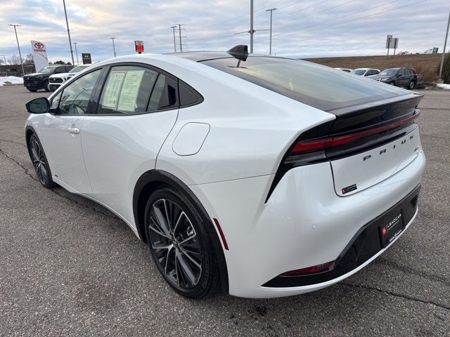 2025 Toyota Prius XLE