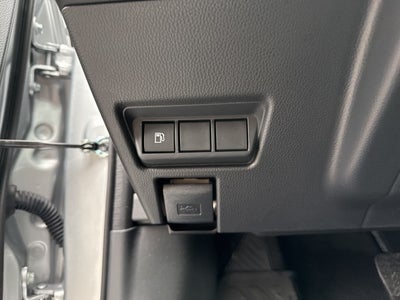 2025 Toyota Prius XLE