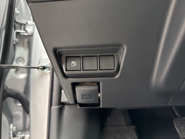 2025 Toyota Prius XLE