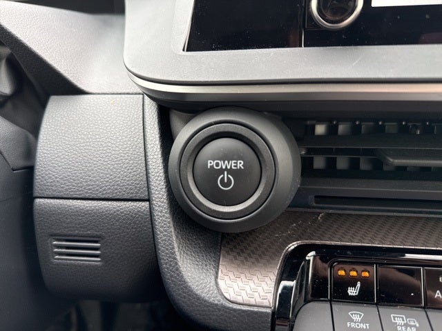 2025 Toyota Prius XLE