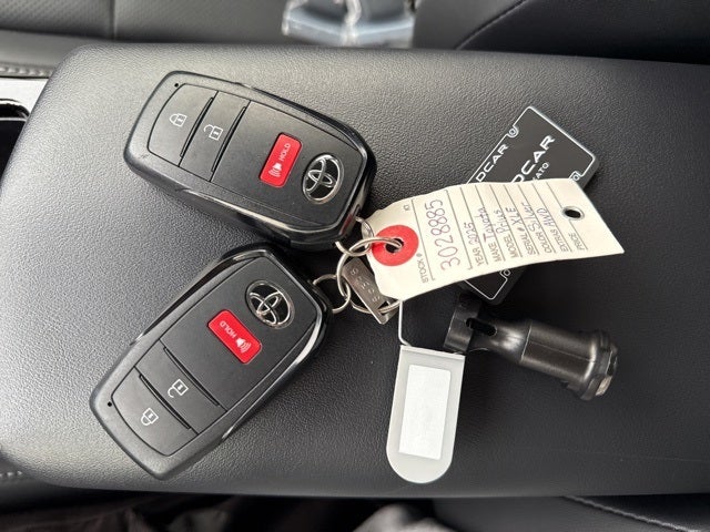 2025 Toyota Prius XLE