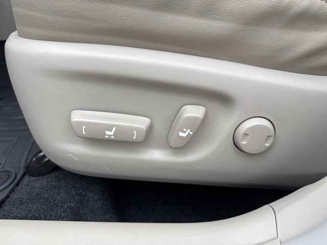 2014 Toyota Prius Five