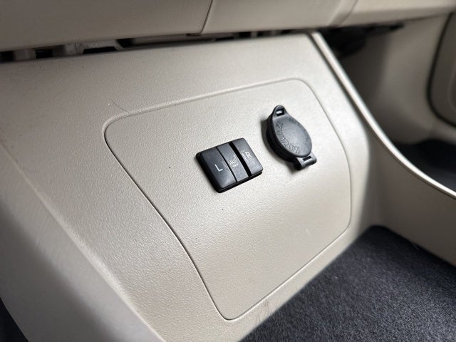 2014 Toyota Prius Five