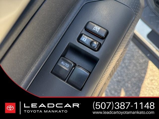 2014 Toyota FJ Cruiser Base