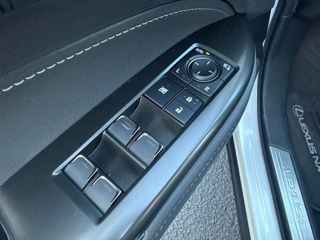 2025 Lexus NX 350h Premium