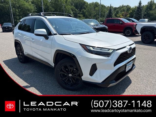 2022 Toyota RAV4 Hybrid SE