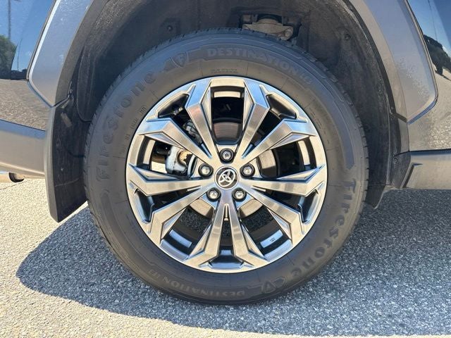 2023 Toyota RAV4 Hybrid XLE Premium