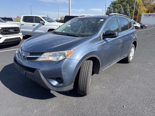 Used 2014 Toyota RAV4 LE with VIN JTMBFREV4ED076627 for sale in Mankato, Minnesota