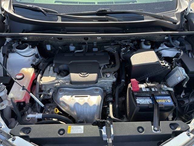 Used 2015 Toyota RAV4 LE with VIN JTMBFREV8FD150424 for sale in Mankato, Minnesota