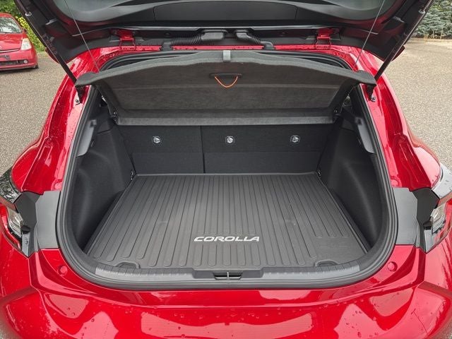 2025 Toyota Corolla Hatchback SE