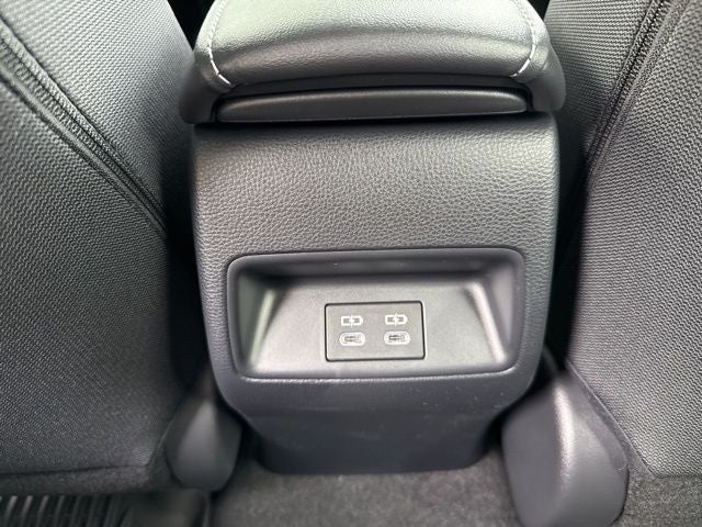 2025 Toyota Corolla Hatchback SE