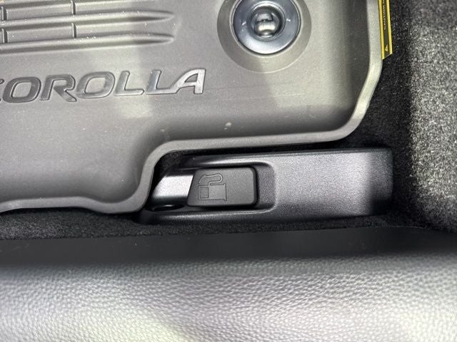 2025 Toyota Corolla Hatchback SE