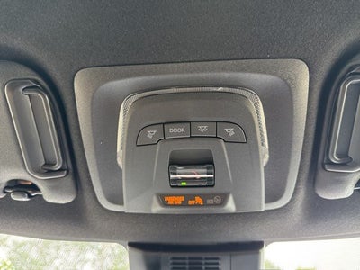 2025 Toyota Corolla Hatchback SE