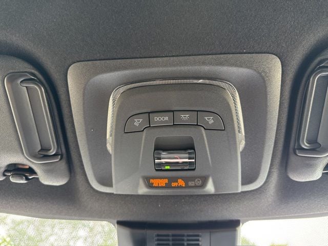 2025 Toyota Corolla Hatchback SE