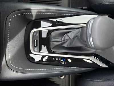 2025 Toyota Corolla Hatchback SE